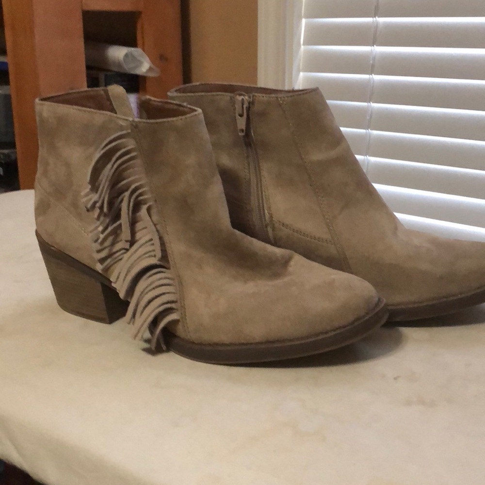 Mossimo suede booties
